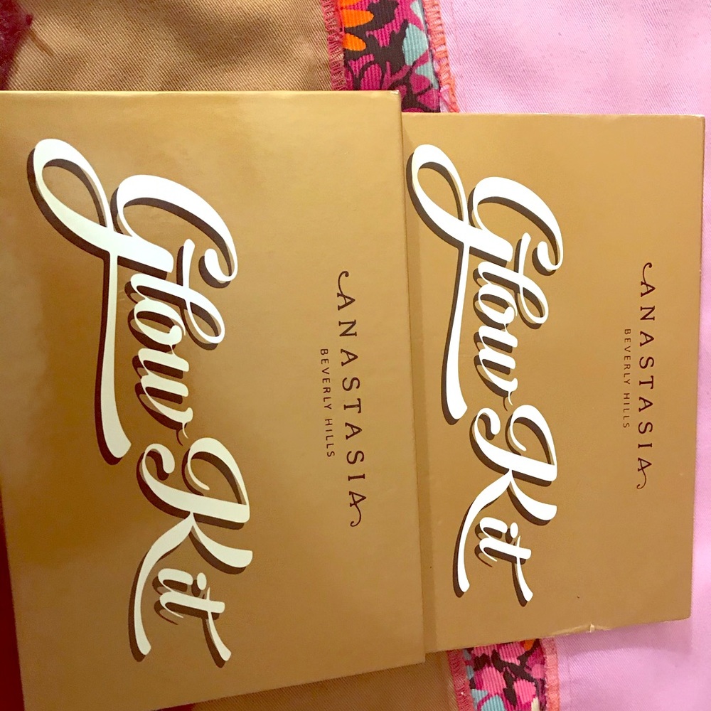 Anastasia Beverly Hills Ultimate Glow Kit